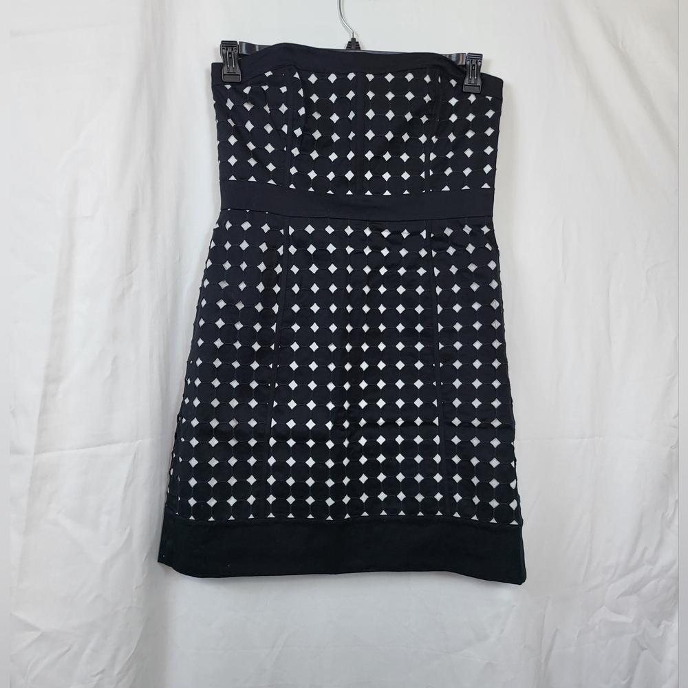 White House Black Market Black White Geometric Embroidered Strapless Dress 14